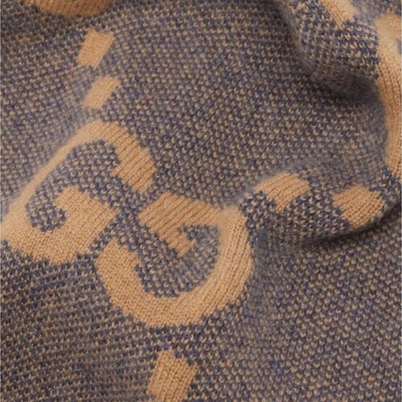 SOLD! GUCCI GG logo beanie - Picture 3 of 4